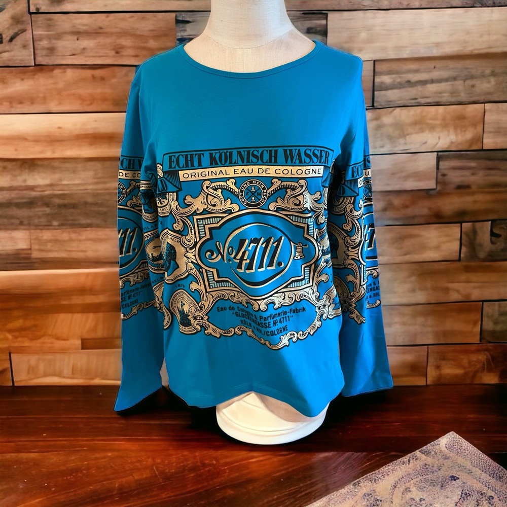 Blue Long Sleeve Graphic Tee NWOT